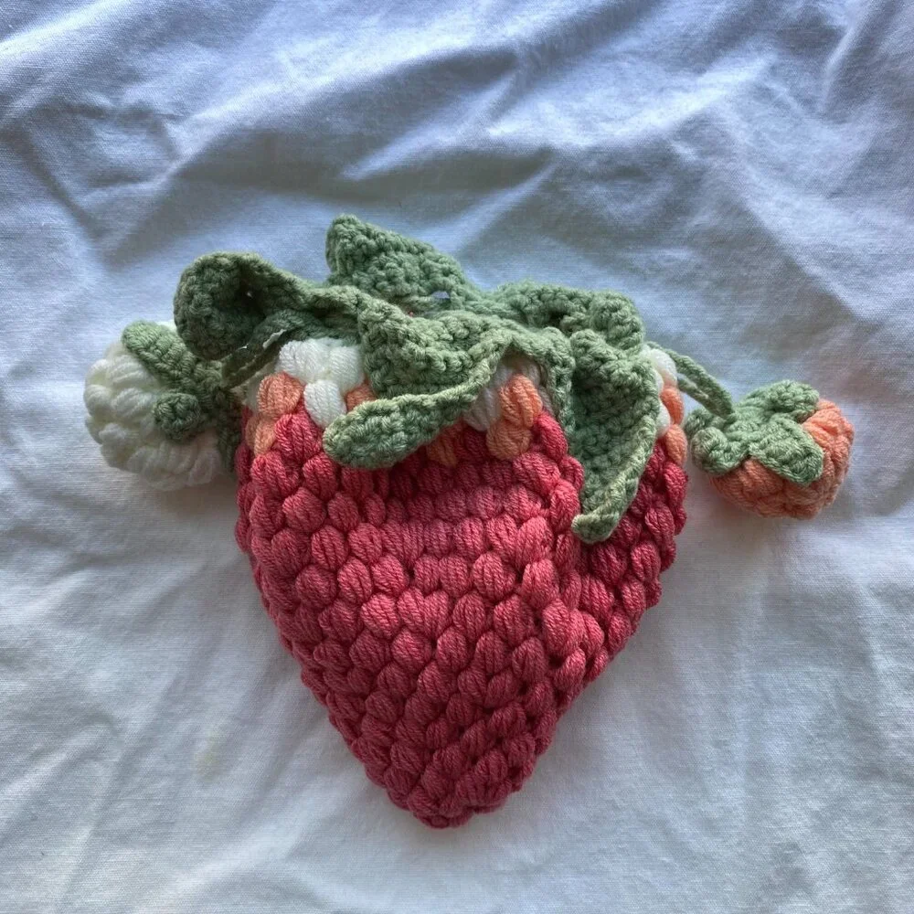 Handmade Crochet Strawberry Crossbody Bag Valentine Gift - Picture 4 of 8